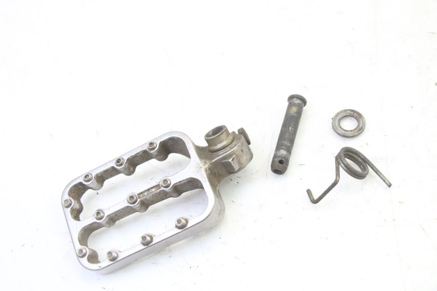 photo de CALE PIED AVANT GAUCHE KTM SUPERENDURO R 950 (2005 - 2009) - Vue principale