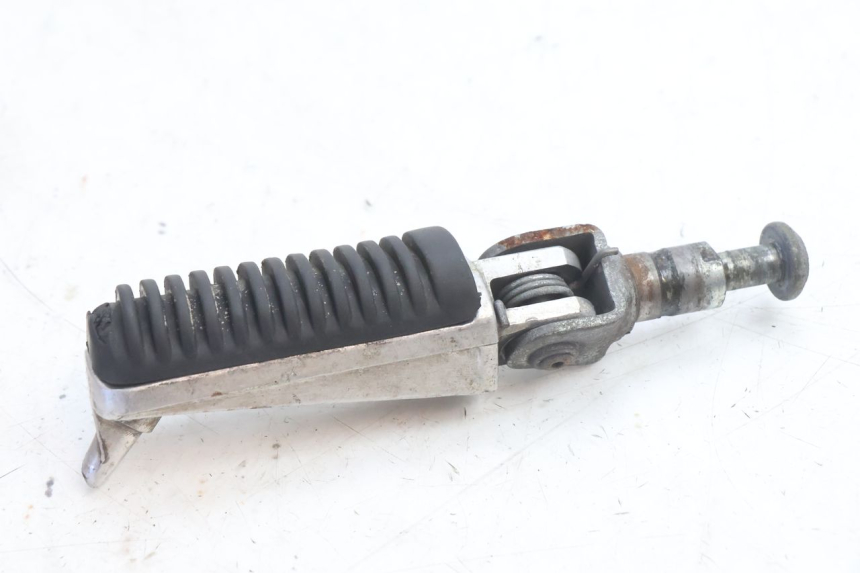 photo de CALE PIED AVANT GAUCHE YAMAHA XJR 1300 (1998 - 2002) - Détail de la pièce