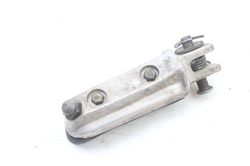 photo de CALE PIED AVANT GAUCHE HONDA XLV VARADERO 125 (2000 - 2006) - Autre angle de vue