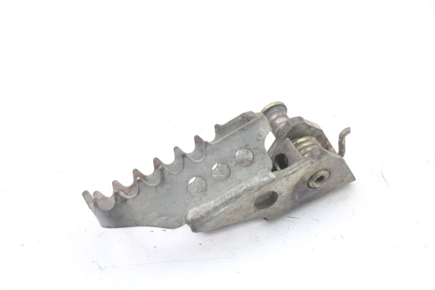 photo de CALE PIED AVANT GAUCHE YAMAHA TTR 125 (2000 - 2020) - Zoom état d’usage