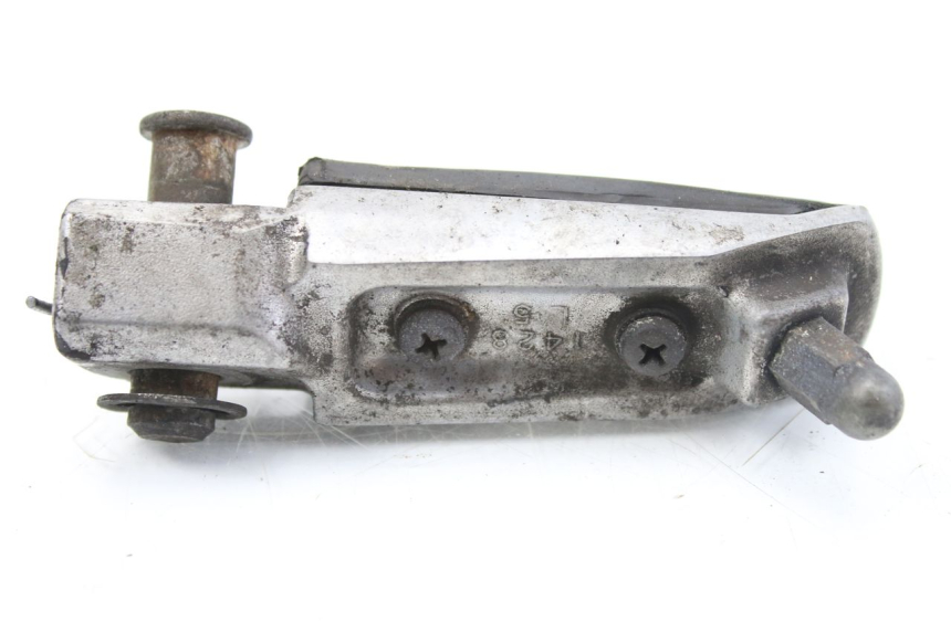 photo de REPOSE-PIED AVANT GAUCHE KAWASAKI ZR7 ZR-7 S 750 (1999 - 2004) - Zoom état d’usage