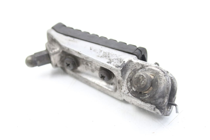 photo de REPOSE-PIED AVANT GAUCHE KAWASAKI ZR7 ZR-7 S 750 (1999 - 2004) - Autre angle de vue