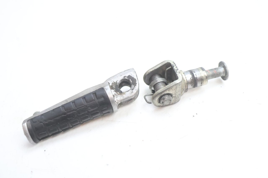 photo de CALE PIED AVANT GAUCHE KAWASAKI ZX-6R ZX6R 600 (1995 - 1997) - Vue principale