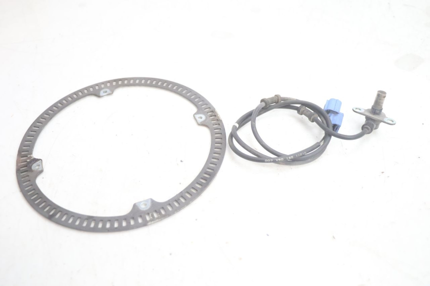 photo de CAPTEUR ABS ARRIERE SUZUKI BURGMAN EXECUTIVE ABS 650 (2006 - 2012) - Détail de la pièce