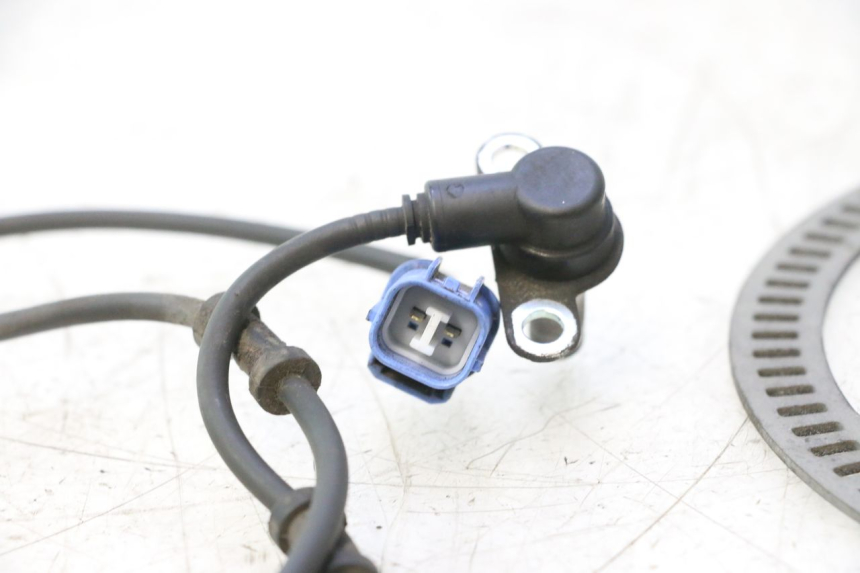 photo de CAPTEUR ABS ARRIERE SUZUKI BURGMAN EXECUTIVE ABS 650 (2006 - 2012) - Vue d’ensemble