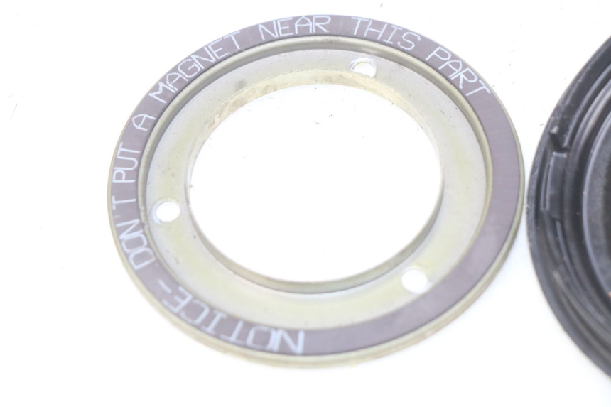 photo de CAPTEUR ABS ARRIERE YAMAHA FJR ABS 1300 (2016 - 2020) - Autre angle de vue