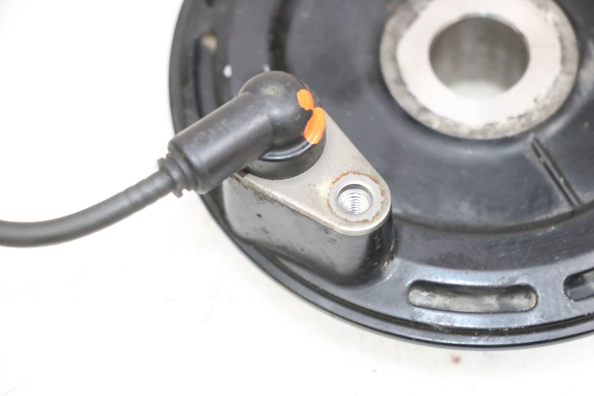 photo de CAPTEUR ABS ARRIERE YAMAHA FJR ABS 1300 (2006 - 2012) - Points de fixation