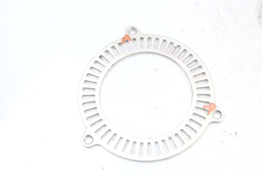 photo de CAPTEUR ABS ARRIERE HUSQVARNA SVARTPILEN 401 (2018 - 2023) - Gros plan technique