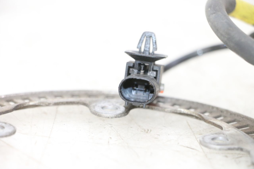 photo de CAPTEUR ABS ARRIERE PIAGGIO MP3 HPE 310 (2024 - 2025) - Zoom état d’usage