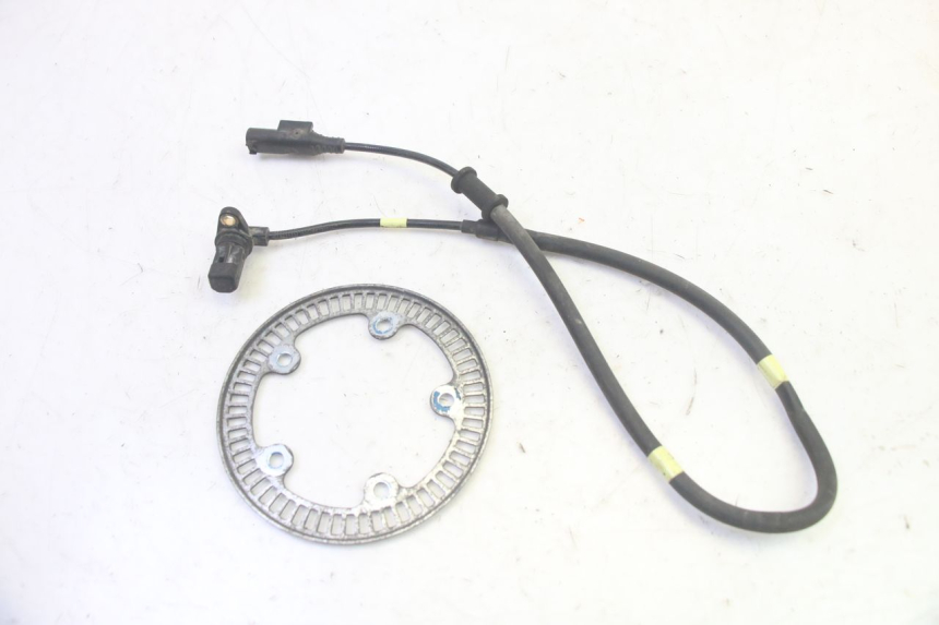 photo de CAPTEUR ABS ARRIERE PIAGGIO MP3 HPE 350 (2018 - 2020) - Détail de la pièce