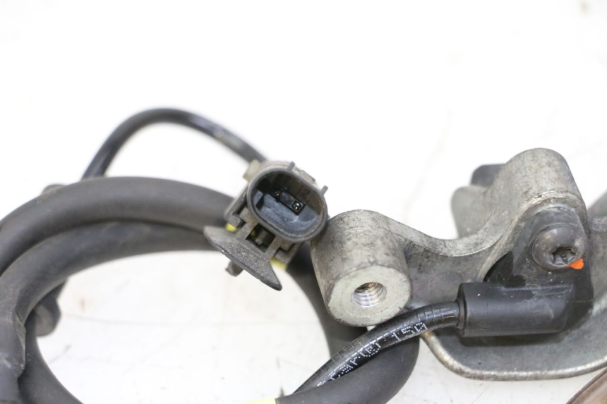 photo de CAPTEUR ABS ARRIERE PIAGGIO MP3 500 (2014 - 2017) - Autre angle de vue