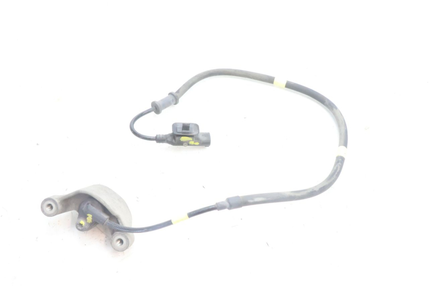 photo de CAPTEUR ABS ARRIERE PIAGGIO MP3 500 (2016 - 2018) - Gros plan technique
