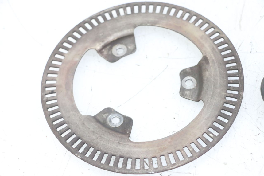 photo de CAPTEUR ABS ARRIERE PEUGEOT SATELIS 125 (2013 - 2018) - Points de fixation