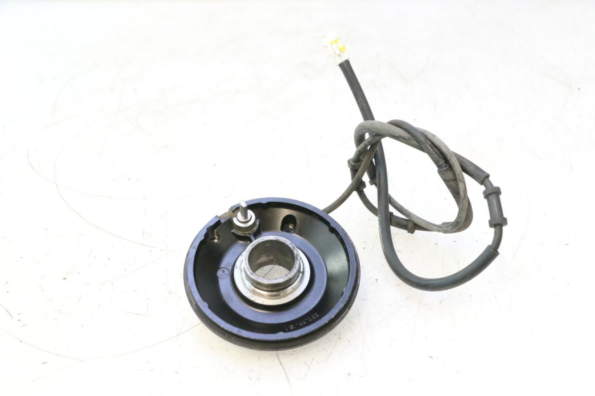 photo de CAPTEUR ABS ARRIERE YAMAHA TDM ABS 900 (2002 - 2014) - Gros plan technique