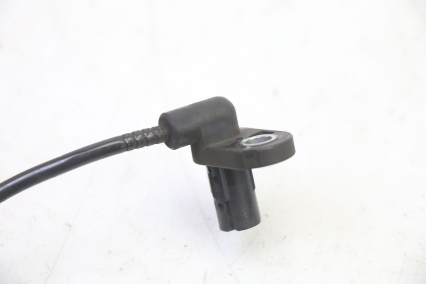 photo de CAPTEUR ABS ARRIERE YAMAHA XMAX X-MAX 125 (2021 - 2025) - Autre angle de vue