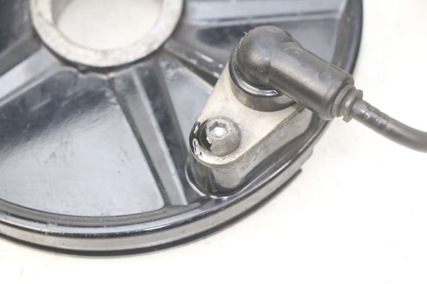 photo de CAPTEUR ABS ARRIERE YAMAHA XP T-MAX TMAX ABS 530 (2012 - 2015) - Autre angle de vue