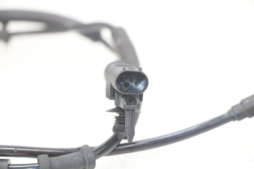 photo de CAPTEUR ABS ARRIERE KAWASAKI Z 650 (2016 - 2019) - Zoom état d’usage