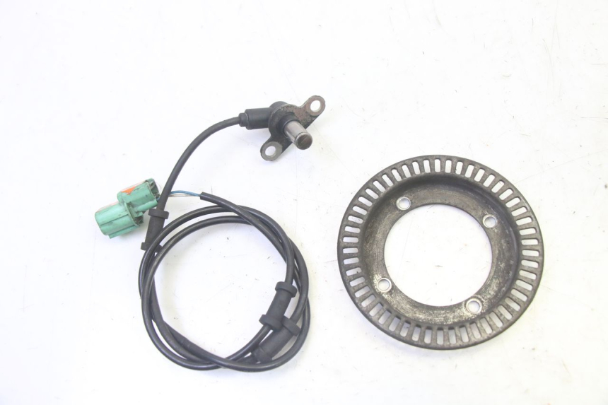 photo de CAPTEUR ABS AVANT HONDA FES S-WING SWING ABS 125 (2007 - 2015) - Détail de la pièce