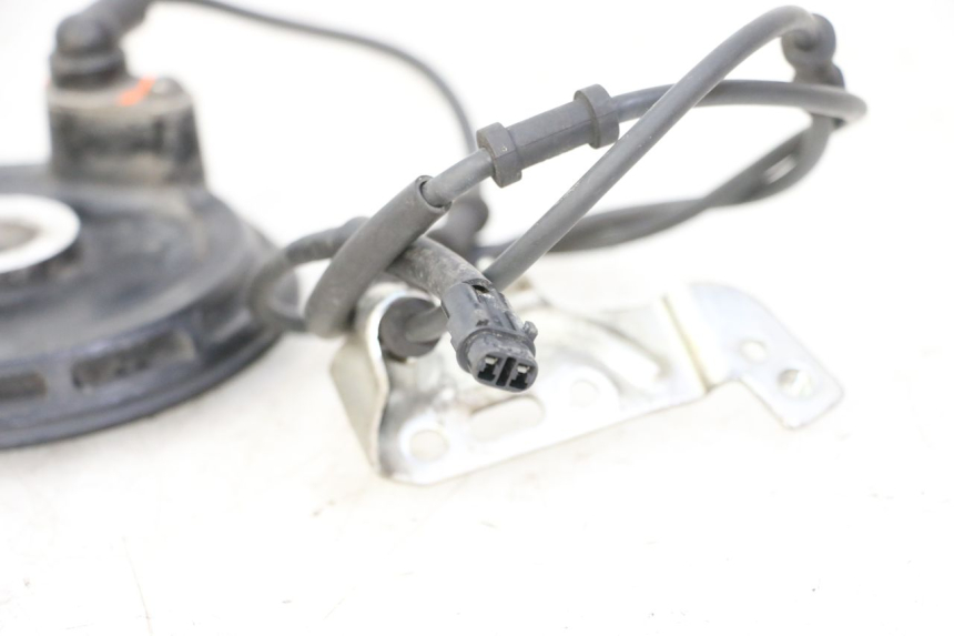 photo de CAPTEUR ABS AVANT YAMAHA FJR ABS 1300 (2016 - 2020) - Autre angle de vue