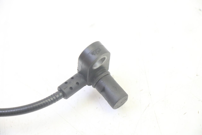 photo de CAPTEUR ABS AVANT PIAGGIO MP3 500 (2016 - 2018) - Vue d’ensemble