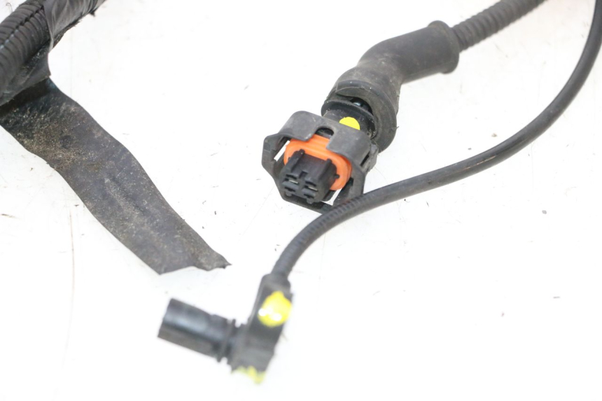 photo de CAPTEUR ABS AVANT PIAGGIO MP3 500 (2016 - 2018) - Autre angle de vue