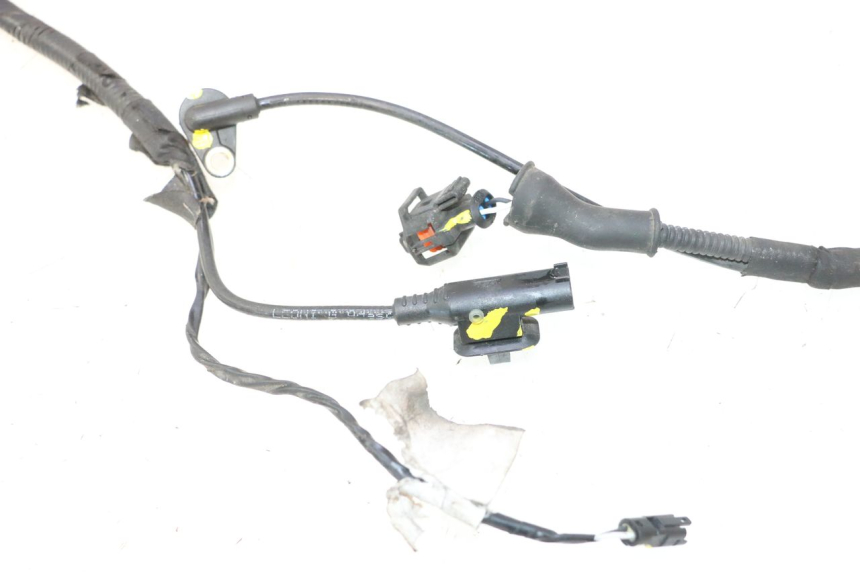 photo de CAPTEUR ABS AVANT PIAGGIO MP3 500 (2016 - 2018) - Points de fixation