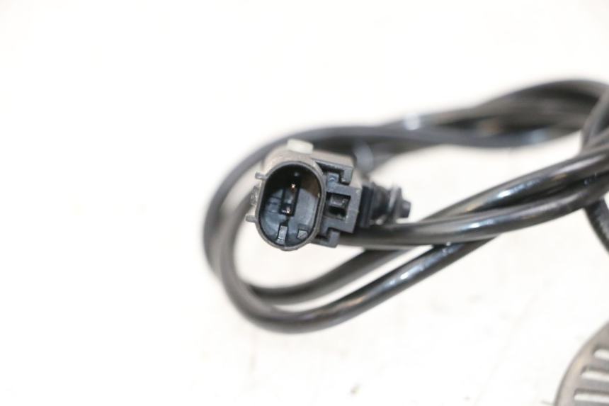 photo de CAPTEUR ABS AVANT BMW R GS 1250 (2021 - 2024) - Vue d’ensemble