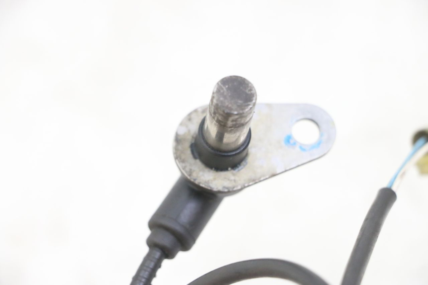 photo de CAPTEUR ABS AVANT PEUGEOT SATELIS 125 (2013 - 2018) - Autre angle de vue