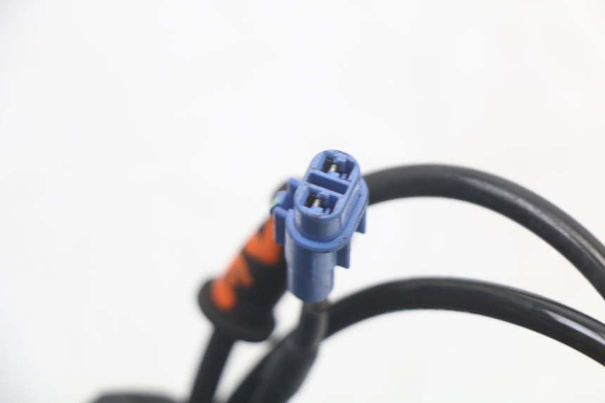 photo de CAPTEUR ABS AVANT SUZUKI BURGMAN 125 (2018 - 2021) - Vue d’ensemble