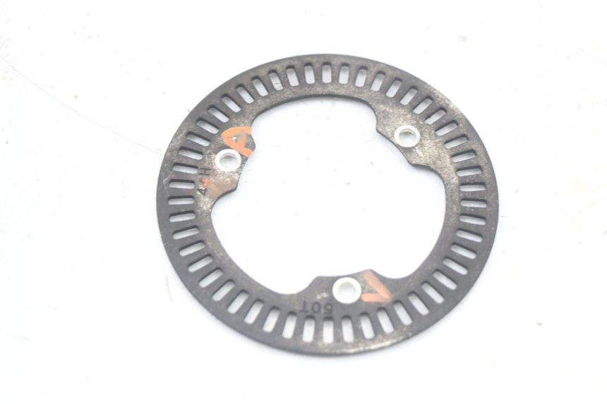 photo de CAPTEUR ABS AVANT SUZUKI BURGMAN 125 (2018 - 2021) - Points de fixation