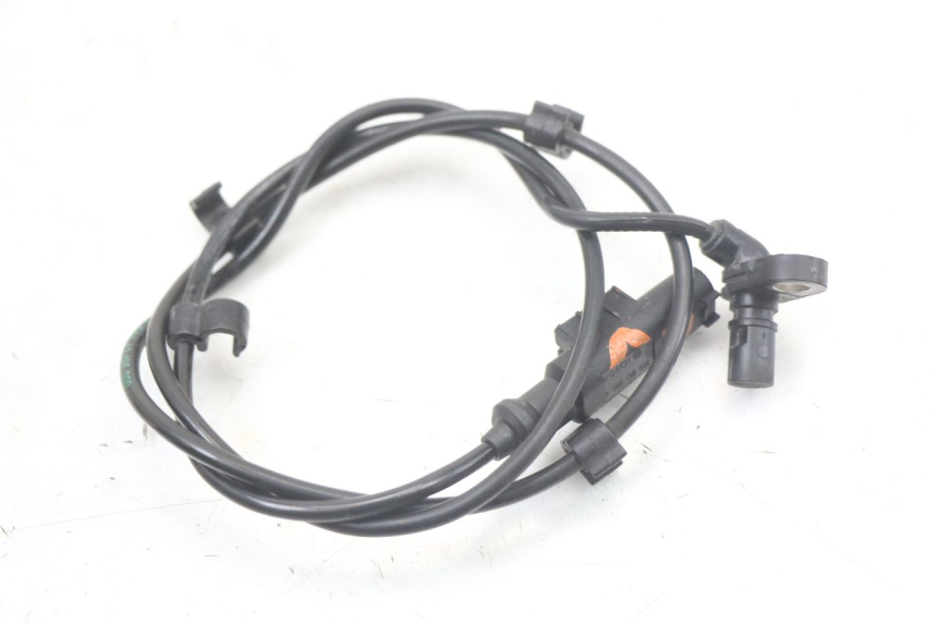 photo de CAPTEUR ABS AVANT HUSQVARNA SVARTPILEN 401 (2018 - 2023) - Autre angle de vue