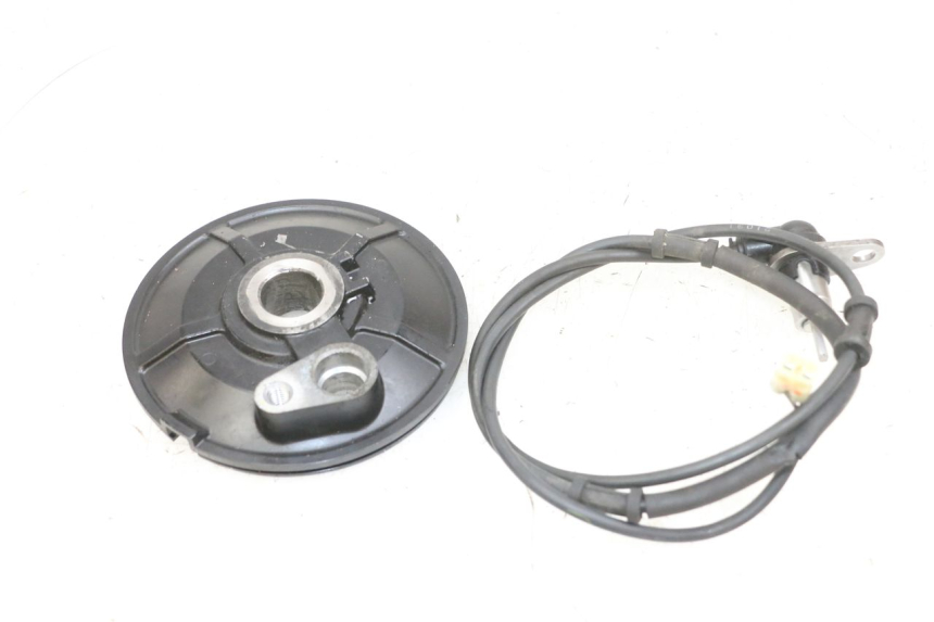 photo de CAPTEUR ABS AVANT YAMAHA TDM ABS 900 (2002 - 2014) - Gros plan technique