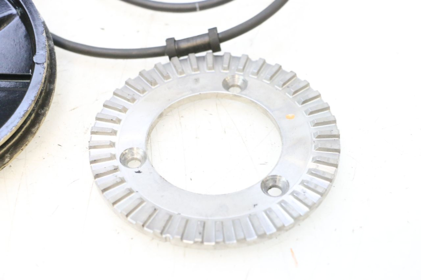 photo de CAPTEUR ABS AVANT YAMAHA XP T-MAX ABS 500 (2005 - 2005) - Marquages et références