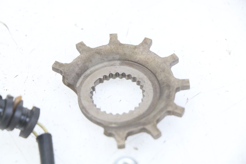 photo de CAPTEUR ALLUMAGE HONDA CBF 500 (2004 - 2007) - Gros plan technique