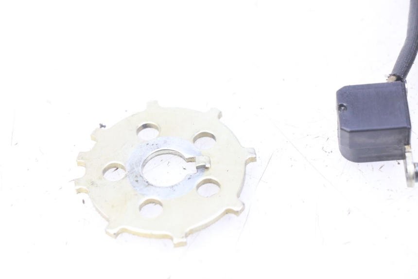 photo de CAPTEUR ALLUMAGE YAMAHA FJR ABS 1300 (2006 - 2012) - Autre angle de vue