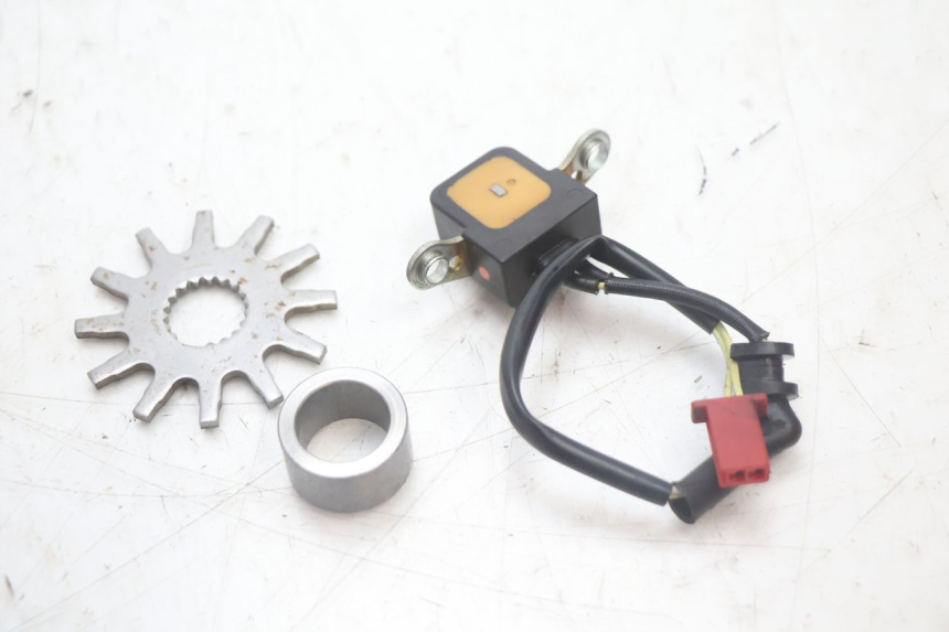 photo de CAPTEUR ALLUMAGE HONDA FJS SILVER WING SILVERWING 400 (2005 - 2008) - Zoom état d’usage