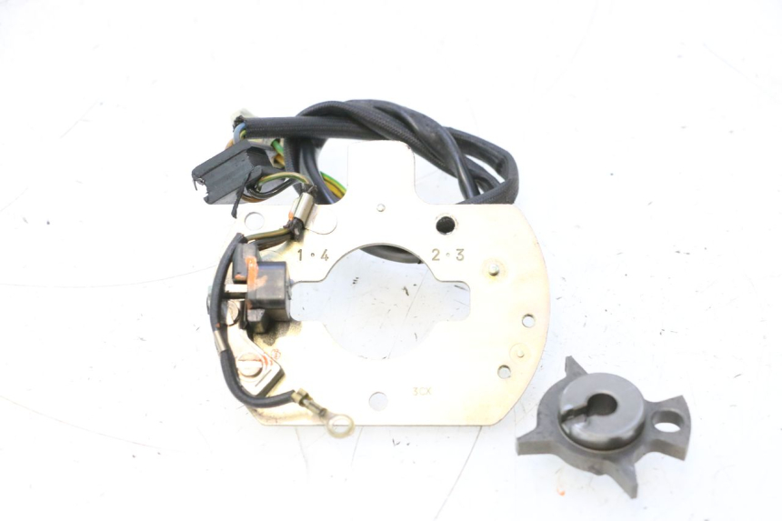 photo de CAPTEUR ALLUMAGE SUZUKI GSF N BANDIT 1200 (2001 - 2005) - Vue principale