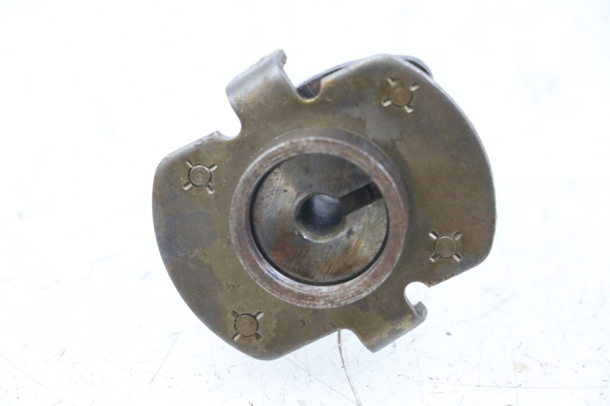 photo de CAPTEUR ALLUMAGE SUZUKI GSX E 250 (1982 - 1983) - Vue d’ensemble