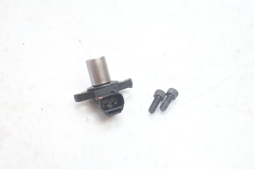 photo de CAPTEUR ARBRE A CAMES SUZUKI BURGMAN EXECUTIVE ABS 650 (2006 - 2012) - Autre angle de vue