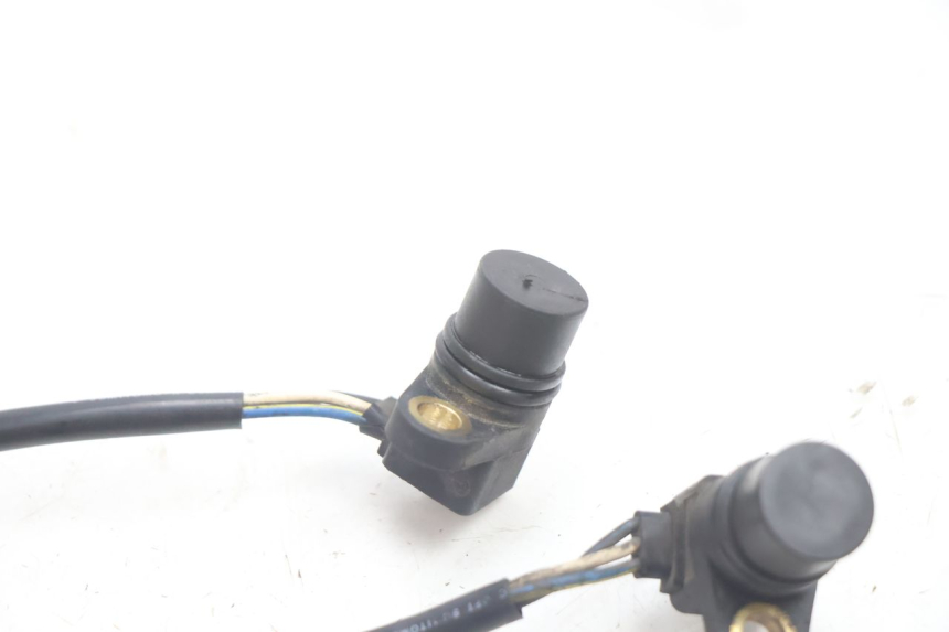 photo de CAPTEUR ARBRE A CAMES YAMAHA FJR 1300 (2001 - 2005) - Vue d’ensemble