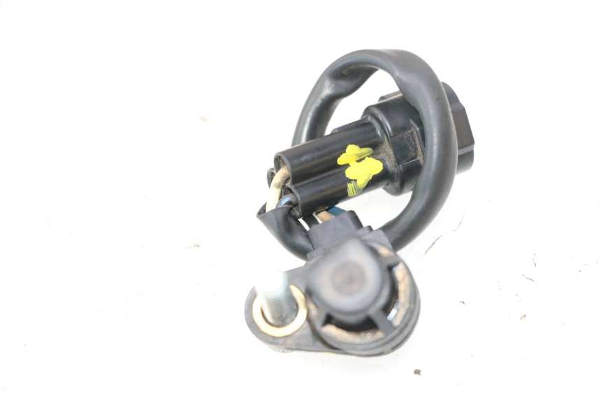 photo de CAPTEUR ARBRE A CAMES YAMAHA FZ8 800 (2010 - 2016) - Gros plan technique