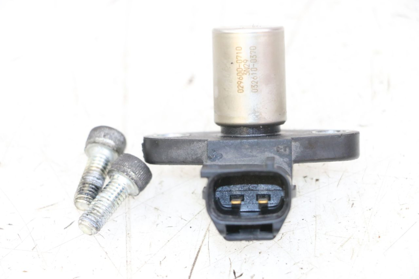 photo de CAPTEUR ARBRE A CAMES SUZUKI GSR 750 (2011 - 2017) - Zoom état d’usage