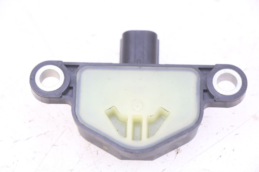 photo de CAPTEUR CHUTE HONDA CB R 1000 (2018 - 2023) - Zoom état d’usage