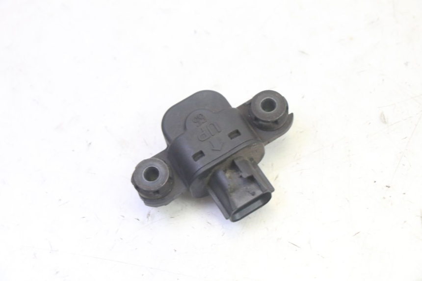 photo de CAPTEUR CHUTE HONDA CBF 125 (2009 - 2015) - Zoom état d’usage