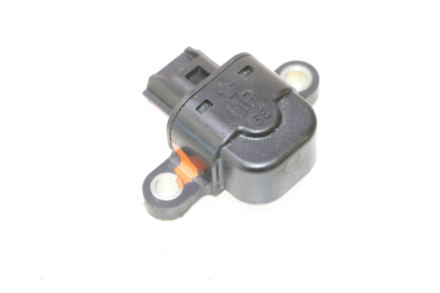 photo de CAPTEUR CHUTE KAWASAKI ER-6 ER6 N 650 (2005 - 2009) - Autre angle de vue
