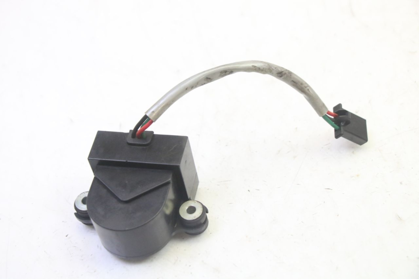 photo de CAPTEUR CHUTE HONDA FES S-WING SWING ABS 125 (2007 - 2015) - Zoom état d’usage