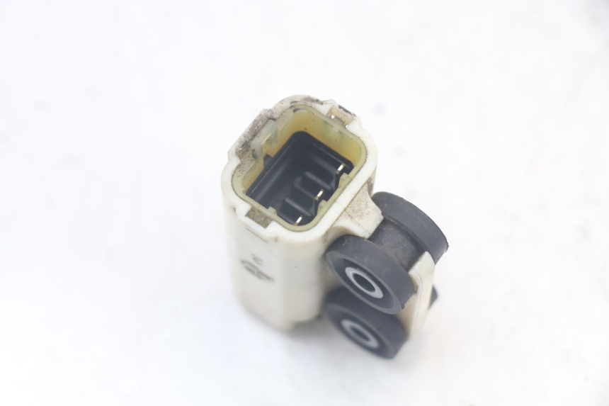 photo de CAPTEUR CHUTE MBK FLAME X 125 (2004 - 2007) - Autre angle de vue