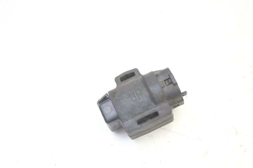 photo de CAPTEUR CHUTE SUZUKI GSR 750 (2011 - 2017) - Détail de la pièce