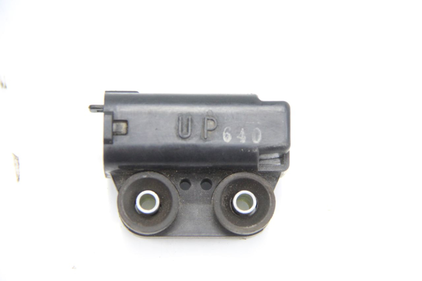 photo de CAPTEUR CHUTE SYM GTS EFI ABS 125 (2012 - 2016) - Zoom état d’usage