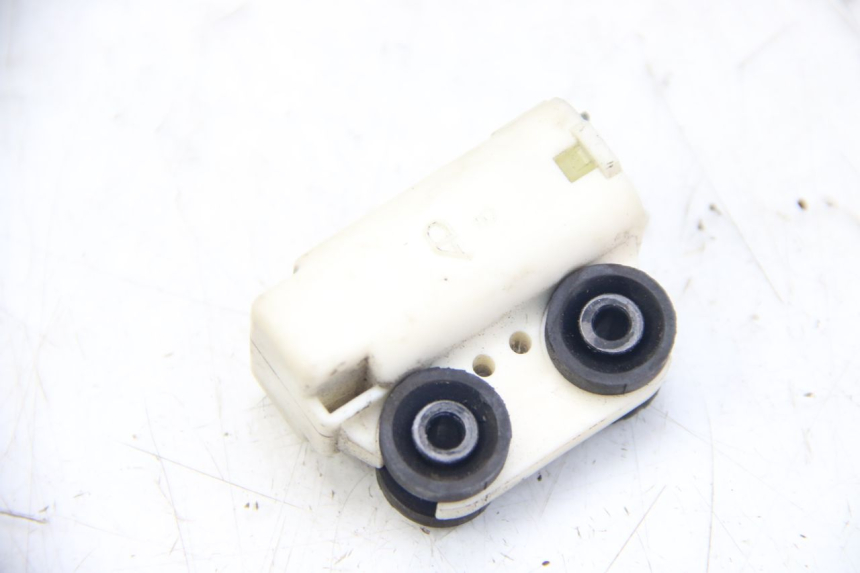 photo de CAPTEUR CHUTE YAMAHA XMAX X-MAX 125 (2006 - 2009) - Zoom état d’usage